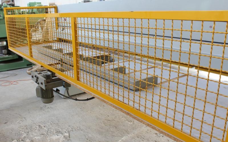 : CASATI_UT01/20_Taglierine per Impiallacciatura